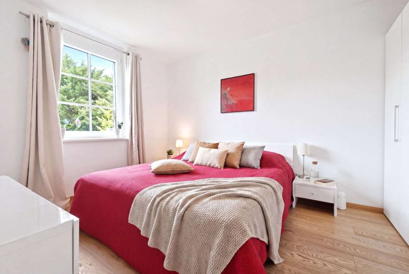 Exklusives Wohnen in Neustift am Walde ? Townhouse-Charakter auf drei Ebenen mit Eigengarten /  / 1190&nbsp;Wien / Bild 9